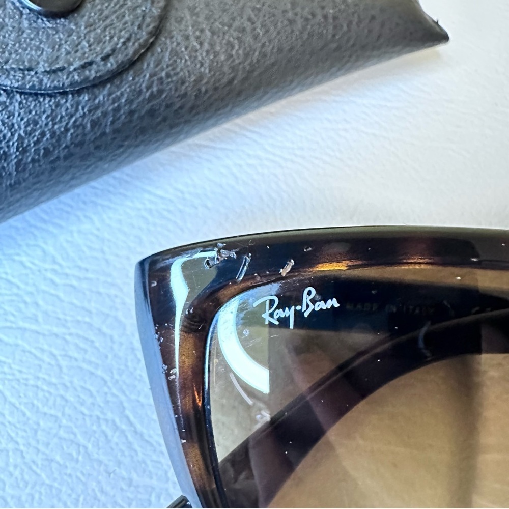 Ray Bans Tortoise Frame - Picture 4 of 4